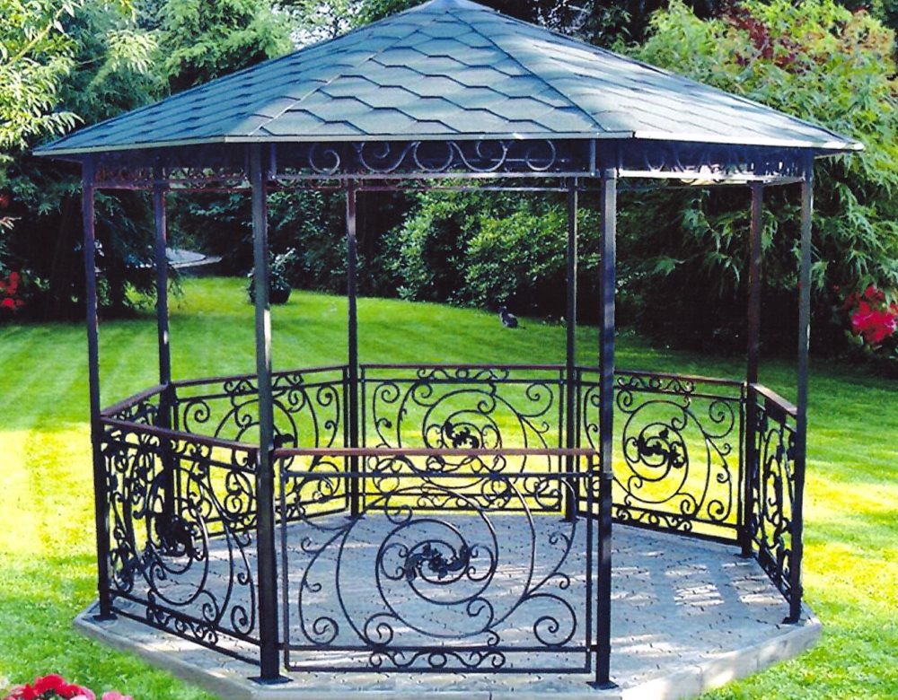 Кованые беседки – красиво