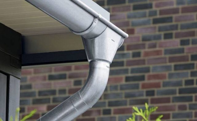 Чем хорош оцинкованный водосток? Чем хорош оцинкованный водосток?