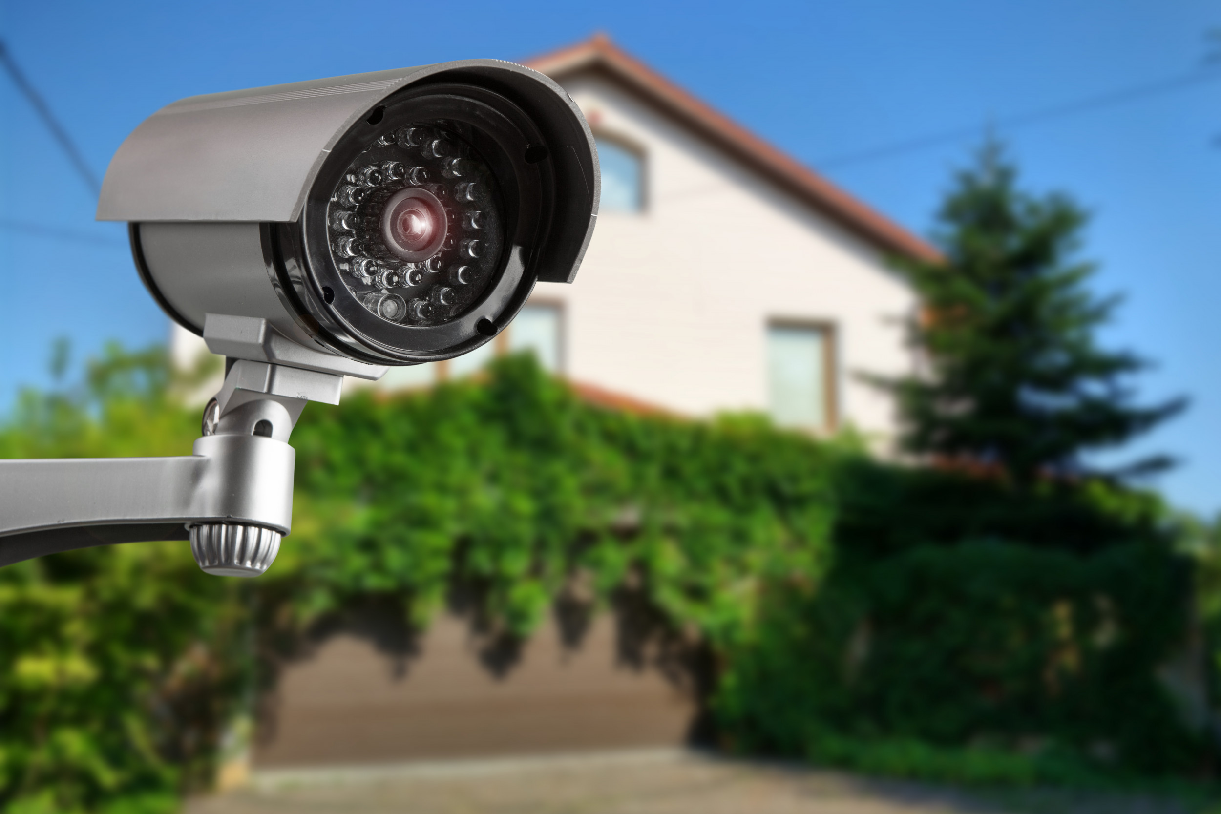 Как подключить видеонаблюдение на даче или загородном доме?