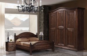 Разнообразие предметов мебели из дерева