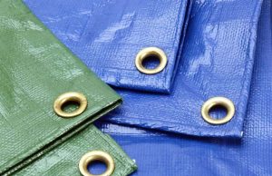 Тенты из тарпаулина: преимущества и особенности