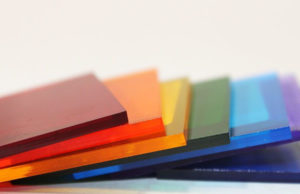 Главные особенности монолитного поликарбоната KINPLAST