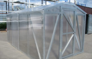 Строительство теплиц своими руками