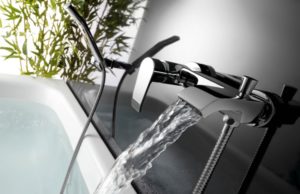 Смеситель: какой популярный тип, с датчиком или без, как подобрать, сколько стоит, плюсы и недостатки, бренд