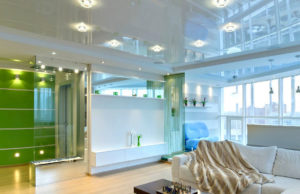 Стоит ли устанавливать натяжные потолки?