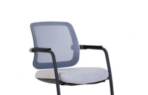 Офисные кресла без колес: технические особенности