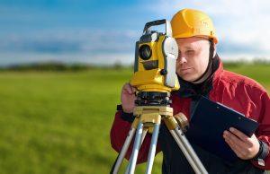 Организация и управление процессом технической инвентаризации: обязанности специалистов и руководства